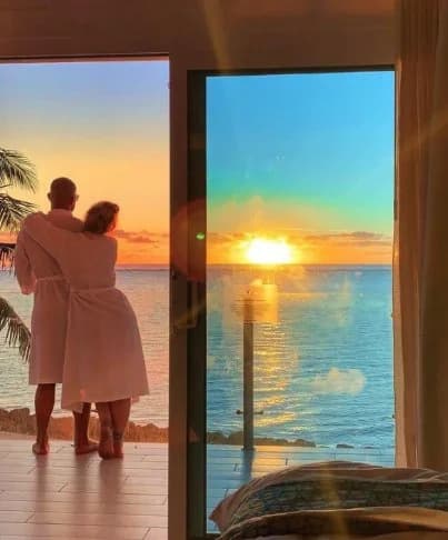 Oceanview King room interior